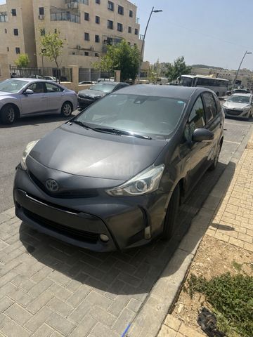 מודעת רכב טויוטה פריוס פלוס