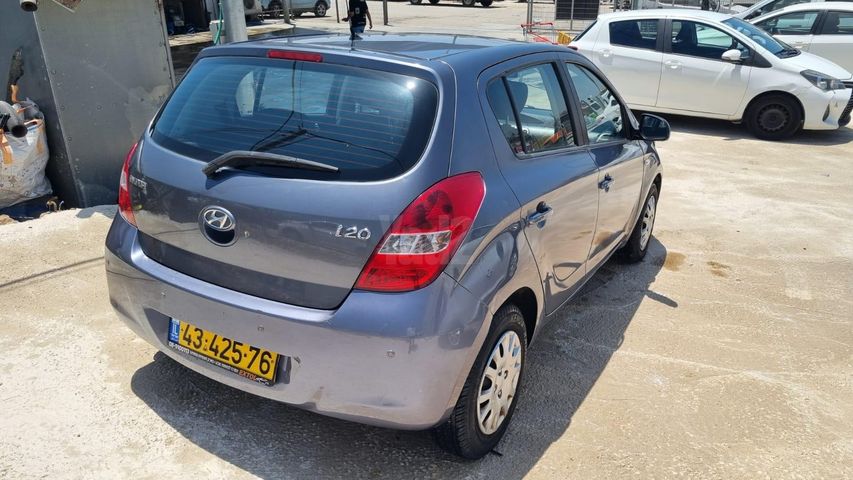 מודעת רכב יונדאי i20