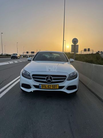 מודעת רכב מרצדס-בנץ C-class