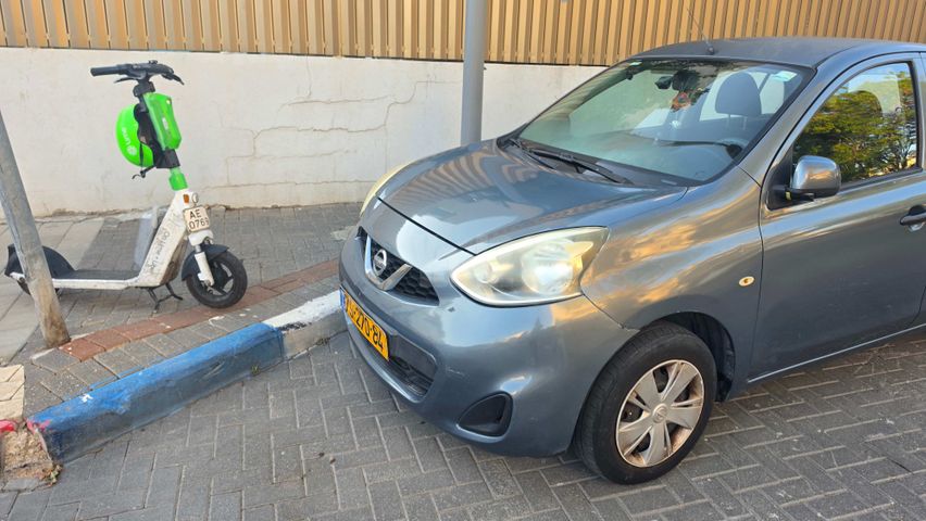 מודעת רכב ניסאן מיקרה