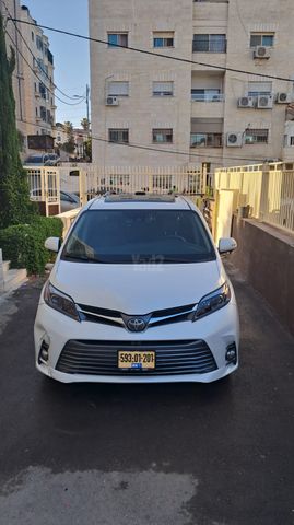 מודעת רכב טויוטה סיינה