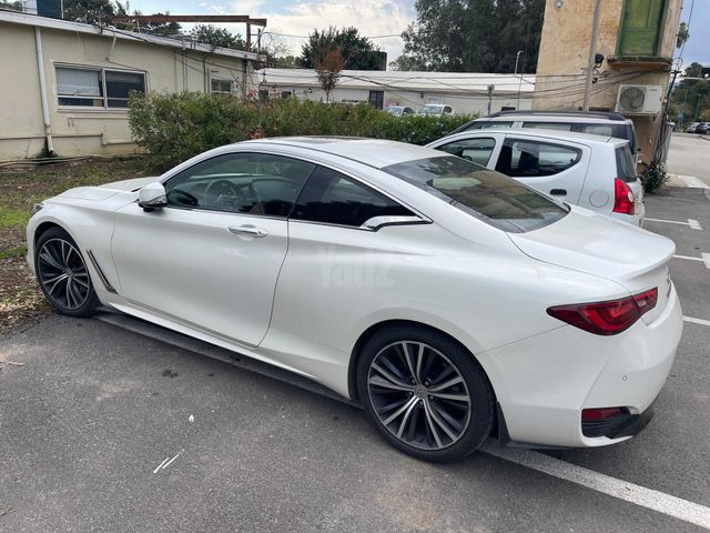מודעת רכב אינפיניטי Q60