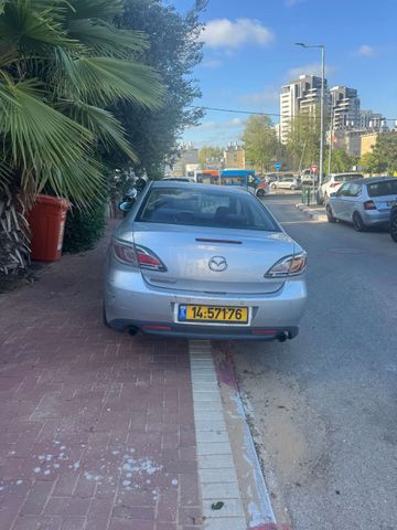 מודעת רכב מאזדה 6