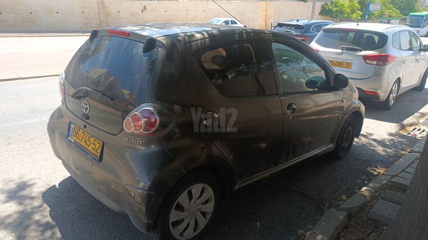 מודעת רכב טויוטה אייגו