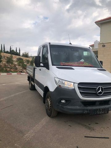 מודעת רכב מרצדס-בנץ ספרינטר