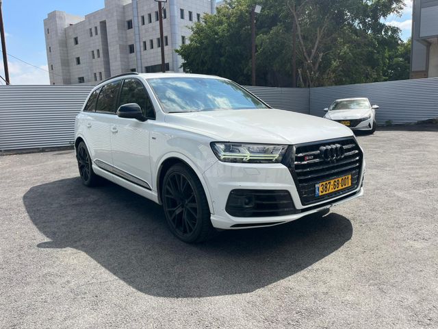 מודעת רכב אאודי SQ7