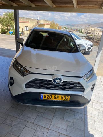 מודעת רכב טויוטה RAV4