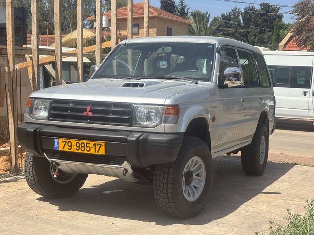 מודעת רכב מיצובישי פג'רו