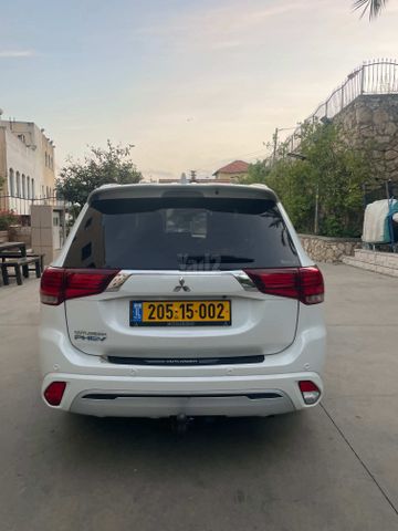 מודעת רכב מיצובישי אאוטלנדר
