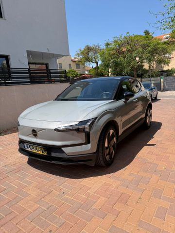 מודעת רכב וולוו EX30