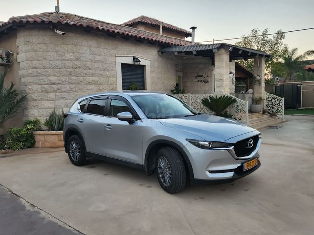 מודעת רכב מאזדה CX-5