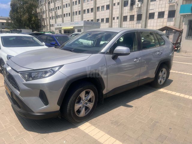 מודעת רכב טויוטה RAV4