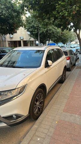 מודעת רכב מיצובישי אאוטלנדר
