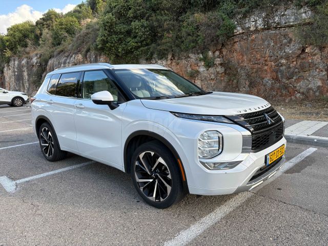 מודעת רכב מיצובישי אאוטלנדר