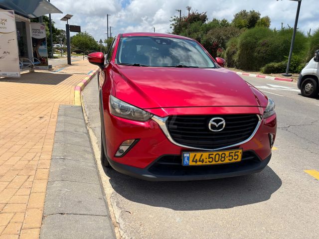 מודעת רכב מאזדה CX-3