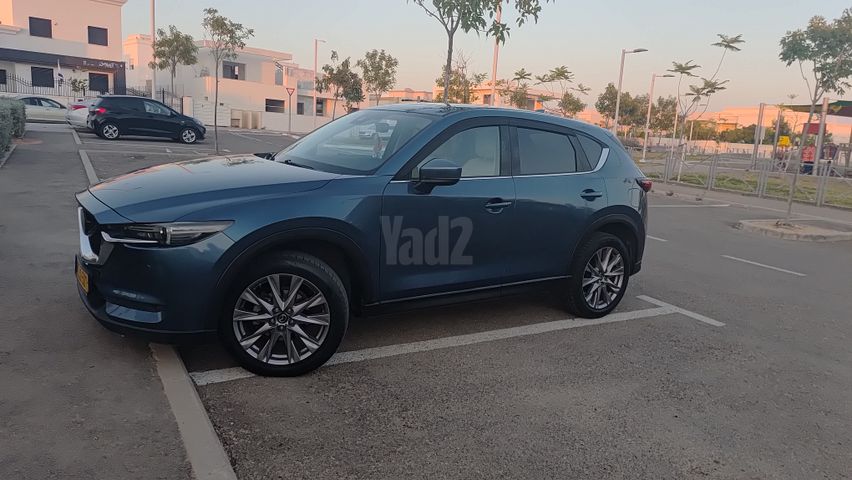 מודעת רכב מאזדה CX-5