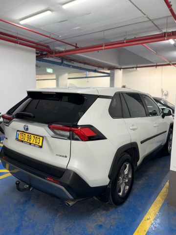 מודעת רכב טויוטה RAV4