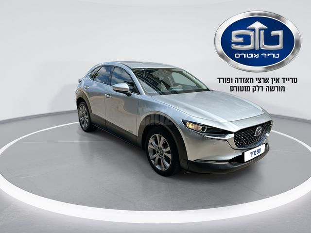 מודעת רכב מאזדה CX-30