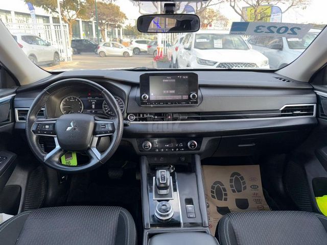 מודעת רכב מיצובישי אאוטלנדר 2