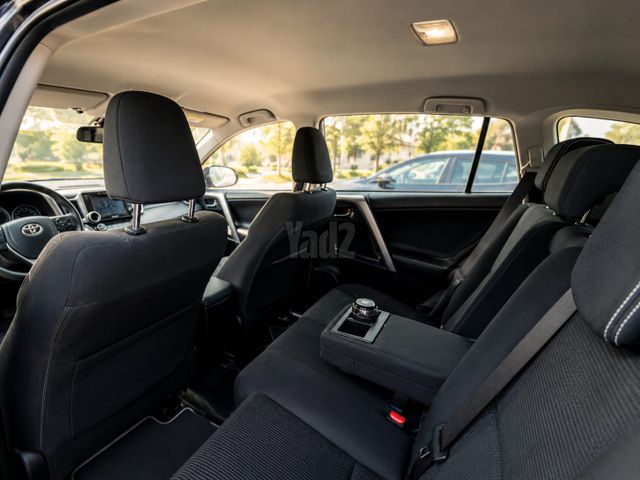 מודעת רכב טויוטה RAV4 3