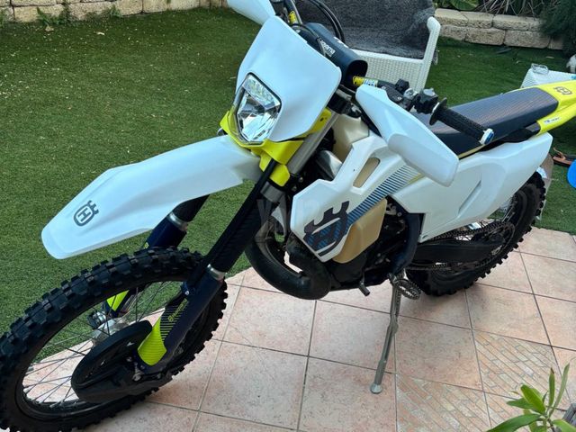 מודעת רכב הוסקוורנה TE300