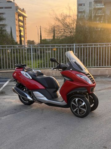 מודעת רכב פיג'ו מטרופוליס 400