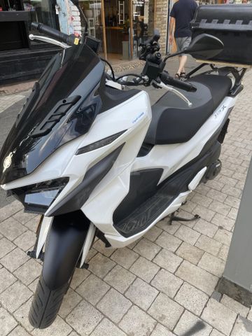 מודעת רכב סאן יאנג ג'ט איקס 125