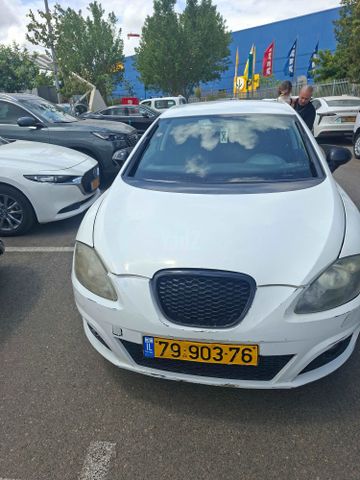 מודעת רכב סיאט לאון