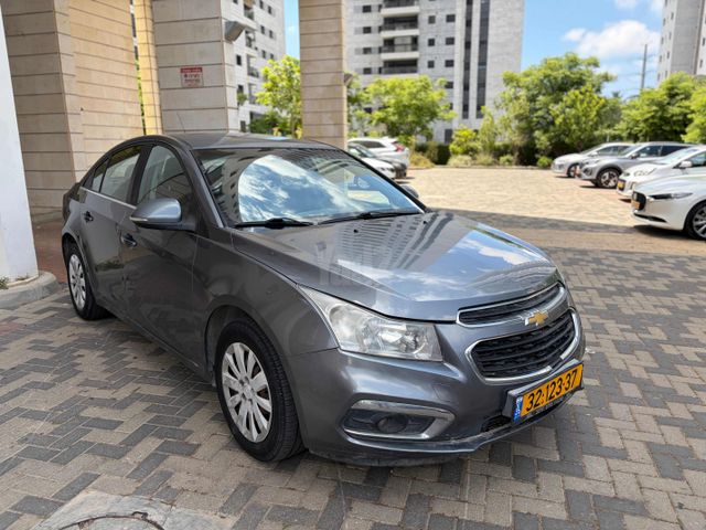 מודעת רכב שברולט קרוז 3