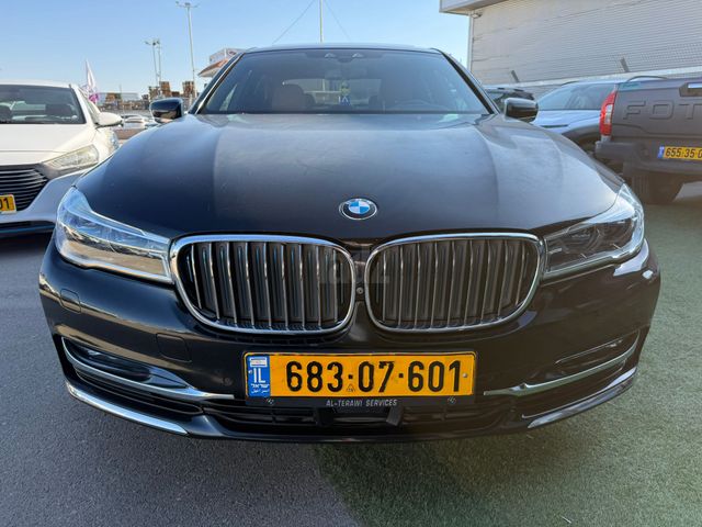 מודעת רכב ב מ וו סדרה 7 1
