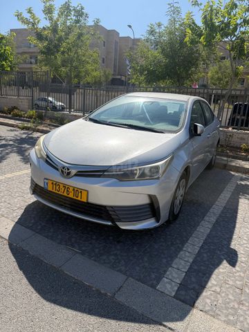 מודעת רכב טויוטה קורולה