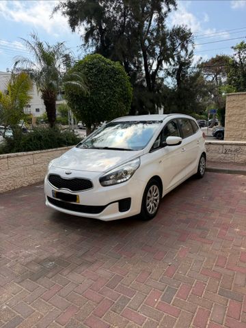 מודעת רכב קיה קארנס 3