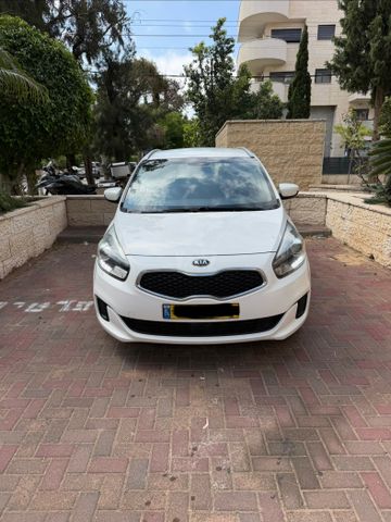 מודעת רכב קיה קארנס 2