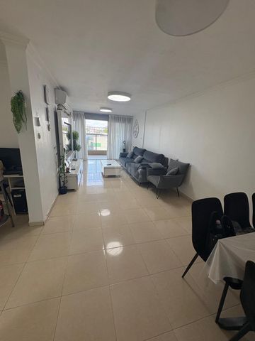 מבוא העירית 16