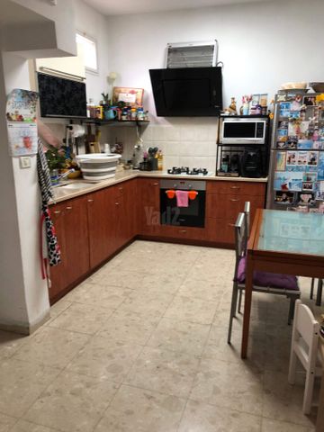 דרך הים 88