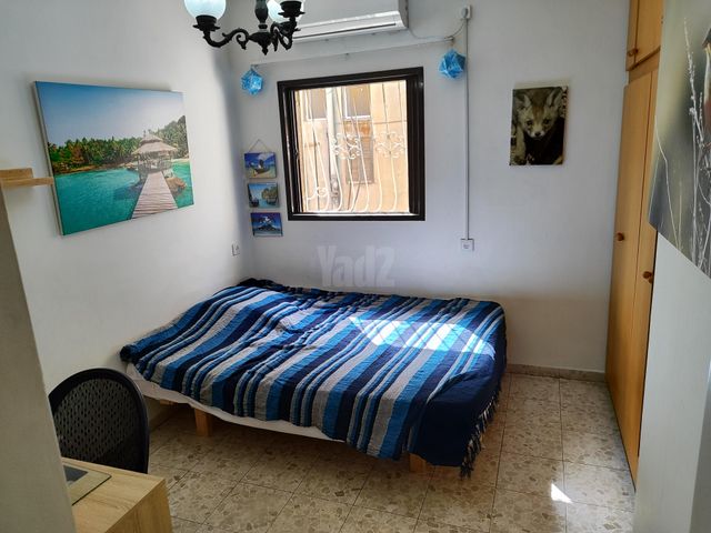 אנצו סירני 10