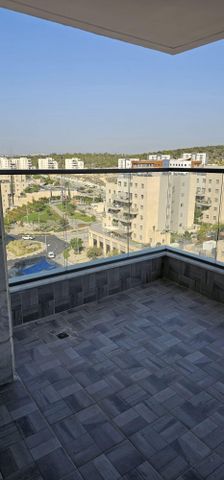 אלון 11