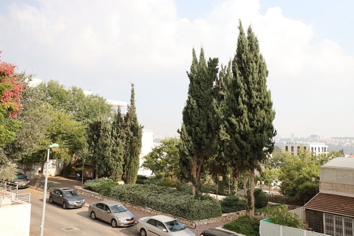 דירה למכירה במבשרת ציון (תיווך) — 2