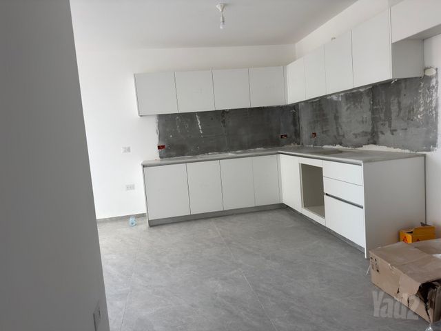 דירה למכירה בירושלים (תיווך) — 3