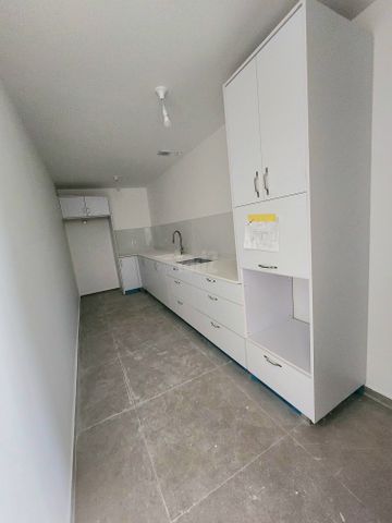 דירה, יסודות, בני ברק