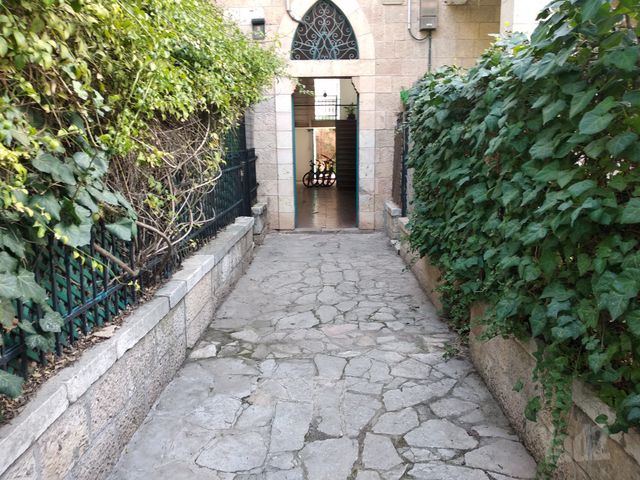 דירה למכירה בירושלים (תיווך) — 3