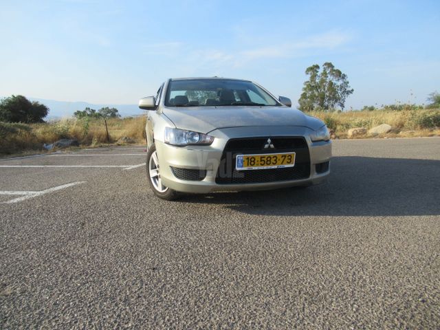 מודעת רכב מיצובישי לנסר