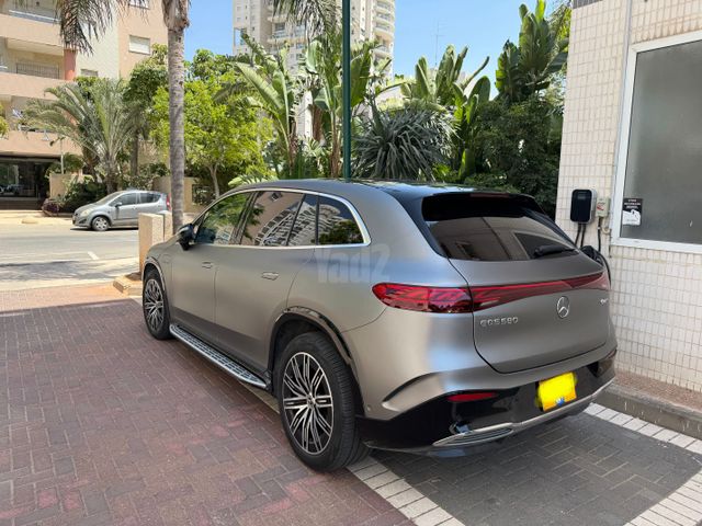 מודעת רכב מרצדס-בנץ EQS