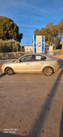 מודעת רכב מאזדה 3