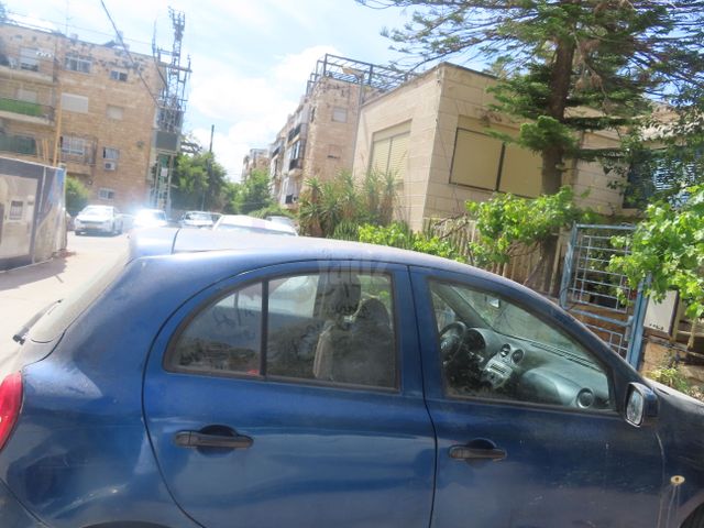מודעת רכב ניסאן מיקרה