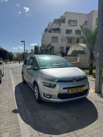 מודעת רכב סיטרואן C4 פיקאסו