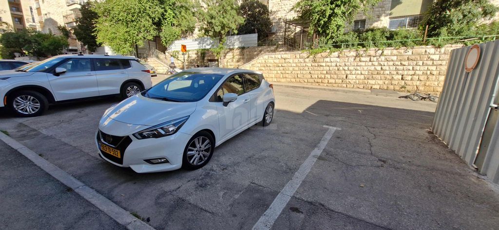 מודעת רכב ניסאן מיקרה