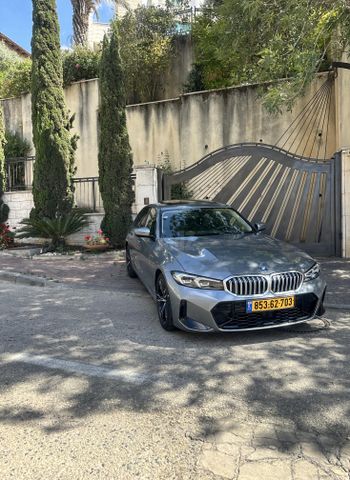 מודעת רכב ב מ וו סדרה 3