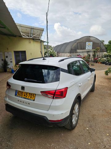 מודעת רכב סיאט ארונה