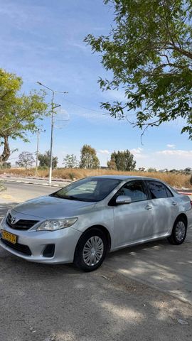 מודעת רכב טויוטה קורולה